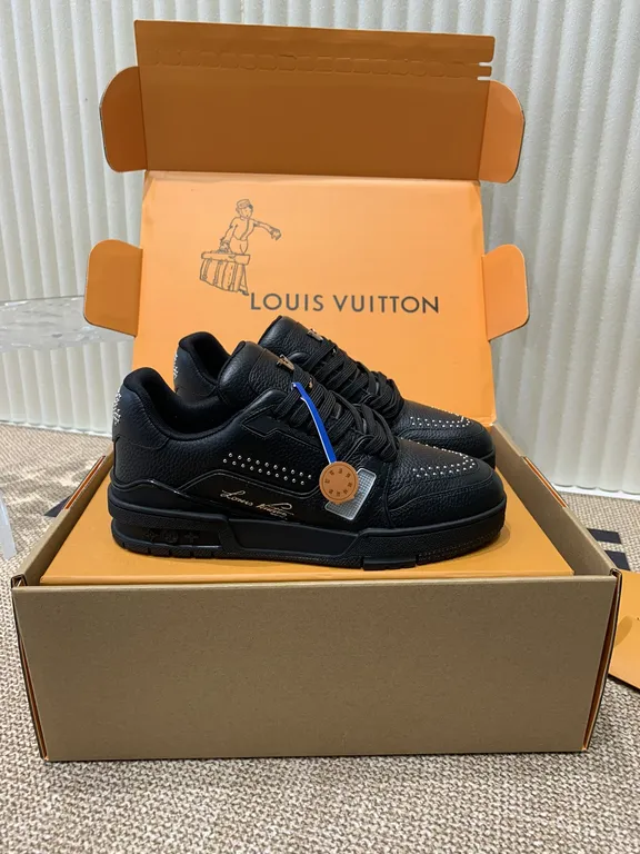 Louis Vuitton Shoe 